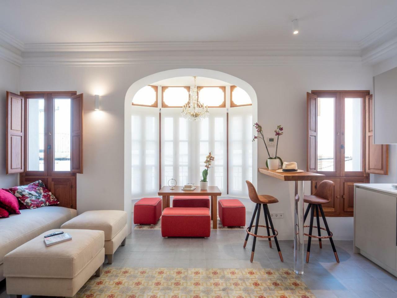 Es Palauet Brandnew One Suite Apartment In Ibiza Center Exterior photo